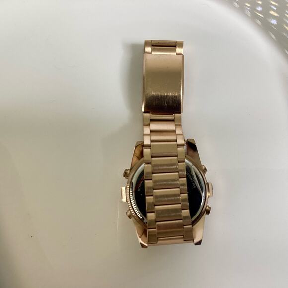 Southpole Men Rose Gold Reverse LCD Digital Watch - Picture 4 of 6